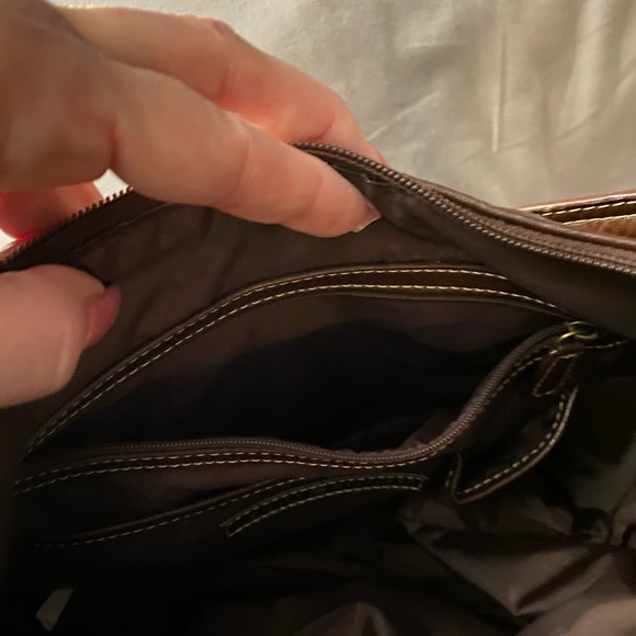 Handbag - Picture 3 of 7